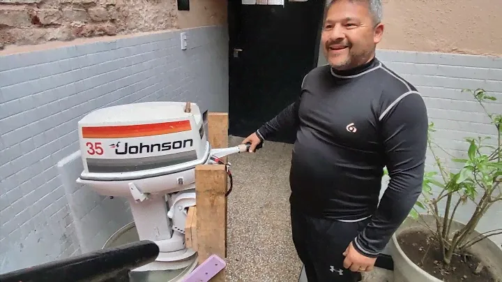 Como arrancar Un Motor Johnson 35 HP en un solo piolazo.